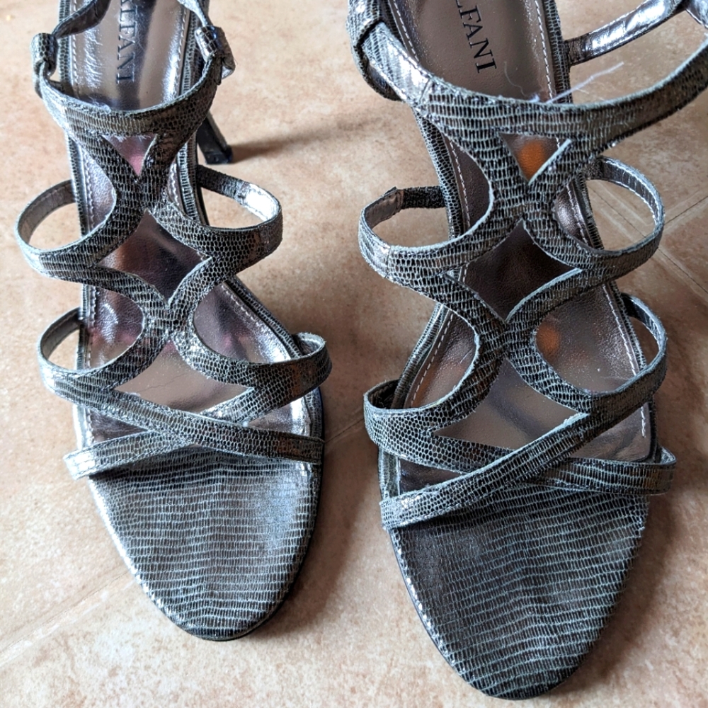 Alfani dress sandals 7.5 silver gray